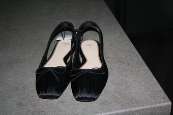 ZARA pohodlne cierne topanky s volnou pätou - 3