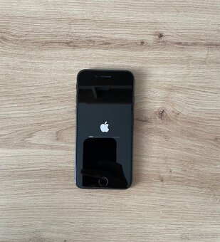 iPhone 8 64GB - 3
