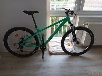 Rockrider EXPL 100 XL 29'' v svetlozelenéj farbe. - 3