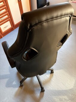 Kancelárska stolicka - 3