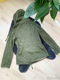 Tenka zelená latkova bunda s kapucňou jesenná veľ. M - 3