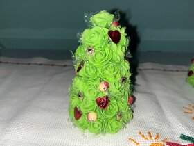 Vianočný stromček z ruží - 3