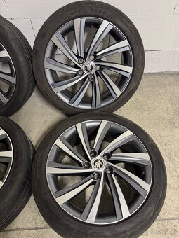 225/45r18 octavia - 3