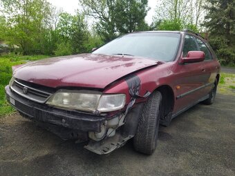 Honda Accord Aerodeck 2.0i 100 KW - 127 000 KM - díly z vozu - 3