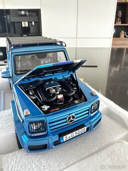 Mercedes benz G-Class 1:18 - 3