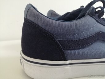 VANS 41 - 3
