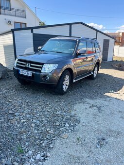 Mitsubishi Pajero 147kw 7 miestne - 3