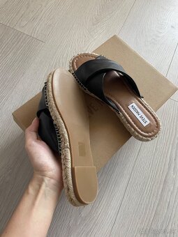 Steve Madden Šľapky - 3