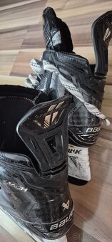 Predám hokejove korcule Bauer Mach 9 fit1. - 3