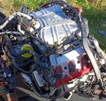 AUDI Q7 3,0 TFSI MOTOR CRE AUDI A7 - 3