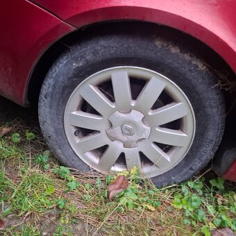 Renault Laguna 1.9 - 3