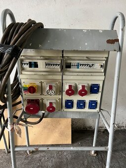 Predám regál a stavebny antonik - 3