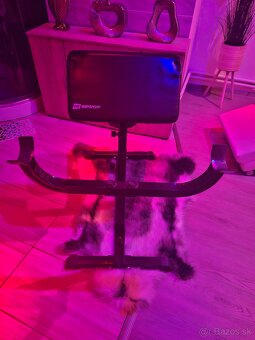 Posilňovacia lavica - 3