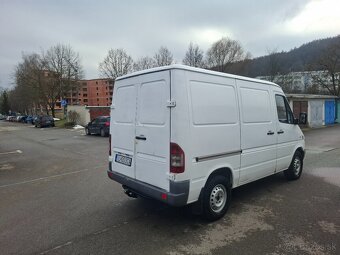 Mercedes Sprinter 208 - 3