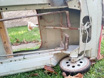 šlapacie autičko moskvič - 3