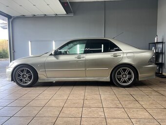 Lexus is300 manual - 3