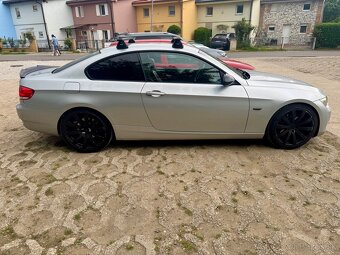 BMW 3 e92 320d 130kW automat - 3