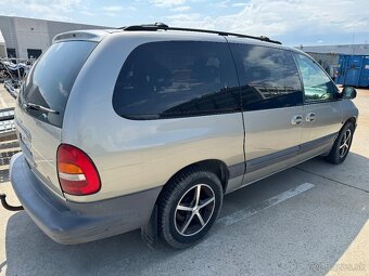 Chrysler Voyager 3,8 AWD na diely - 3