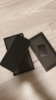 Samsung S23FE - 3