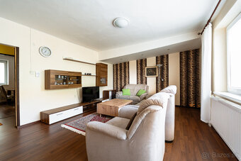 Na predaj priestranný 3 – izb. byt, 71 m2, loggia, Nováčany - 3