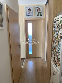 Na predaj 3 izbový byt po rekonštrukcii s dvomi loggiami - 3