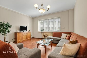 Príjemný tichý byt s terasou v historickom centre mesta - 3