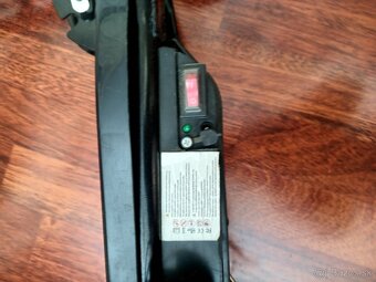 Detská elektrická kolobežka el Dino. čierna - 3