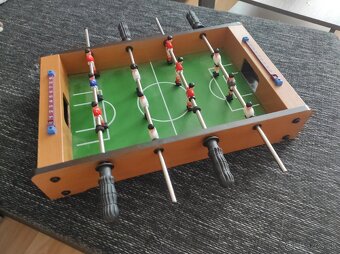 Predám kvalitnú hru - stolný futbal a hru tučniaky - 3