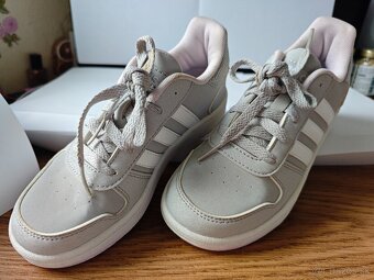 Predám detské tenisky po LEN 1 dievčati , raz obuté Adidas - 3