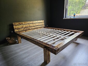 Masivna manželská postel - 3
