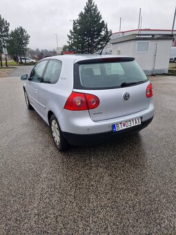 Volkswagen Golf 5 - 3