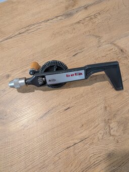 Ručná vŕtačka - 3