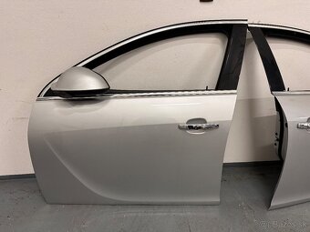 Opel Insignia A bočné dvere farba z176 - 3