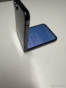 Samsung Galaxy Z Flip 5 - 3
