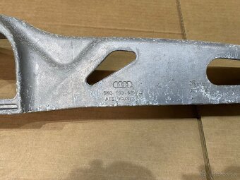 Predná stena Audi A5 8T 2.0 TDi - 3