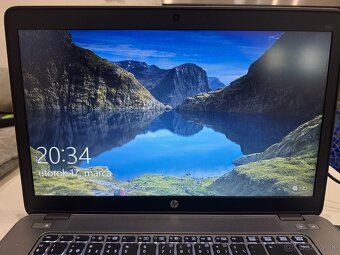 HP EliteBook 850 - 3