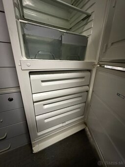 Chladnička s mrazákom AEG - energetická trieda A - 3