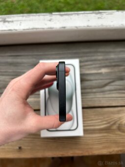 iPhone 15 128 GB - 3