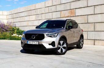 Volvo XC40 2.0 B3 mHEV Plus Dark, FINANCOVANIE - 3