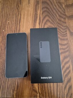 Samsung S24 - 3
