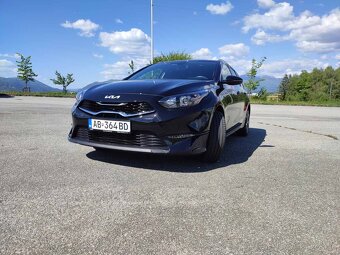 Kia Ceed 2025 Gold – čiern - 3