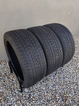 2+1 Zimné pneu Pirelli 285/40R22 - 3