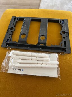 WC tlačidlo Geberit Sigma30 plast, chrómový lesk 115.883.KH. - 3