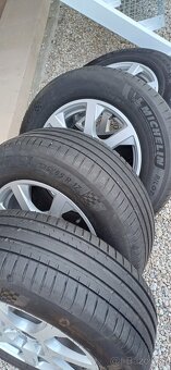 AUDI Q5, 5x112 r17 letné pneu Michelin 235/65 17 - 3