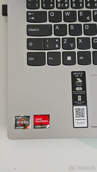 Lenovo IdeaPad 1 - 3