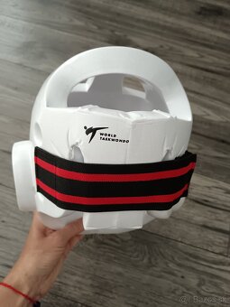 Prilba na karate - 3
