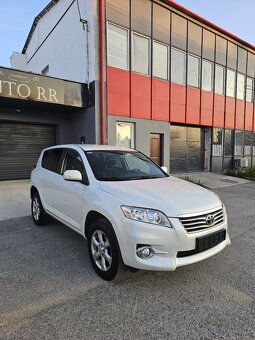 Toyota Rav4 D-4D 4x4 = 187243km , Bez korozie, Top Stav= - 3