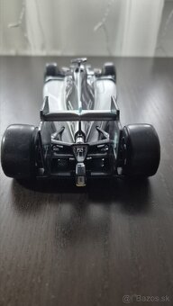Bburago Race F1 Mercedes Petronas W07 hybrid 2016 1:18 - 3