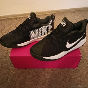 Botasky NIKE čierne, veľ 38,5 - 3