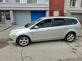 Ford focus mk2 1.6 80kw - 3